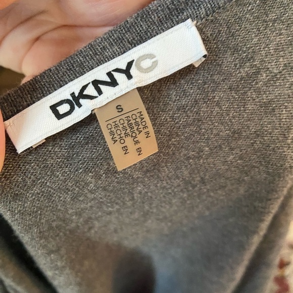 DKNYC small grey ruffle sweater cardigan- can be button - Picture 4 of 5